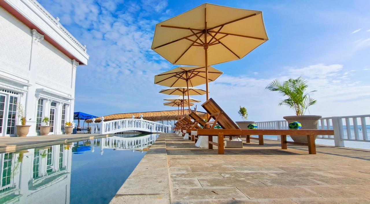 גילי טרוונגן Gili Beachfront Suites מראה חיצוני תמונה